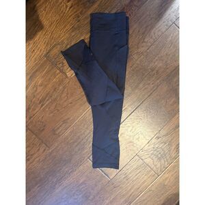 Women's Lululemon Leggings | Size 6 | Cropped 21" inseam